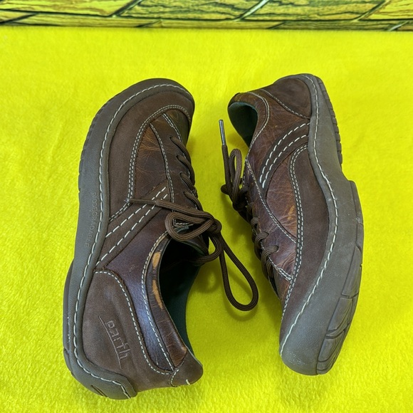 Earth leather oxfords. - Picture 4 of 8